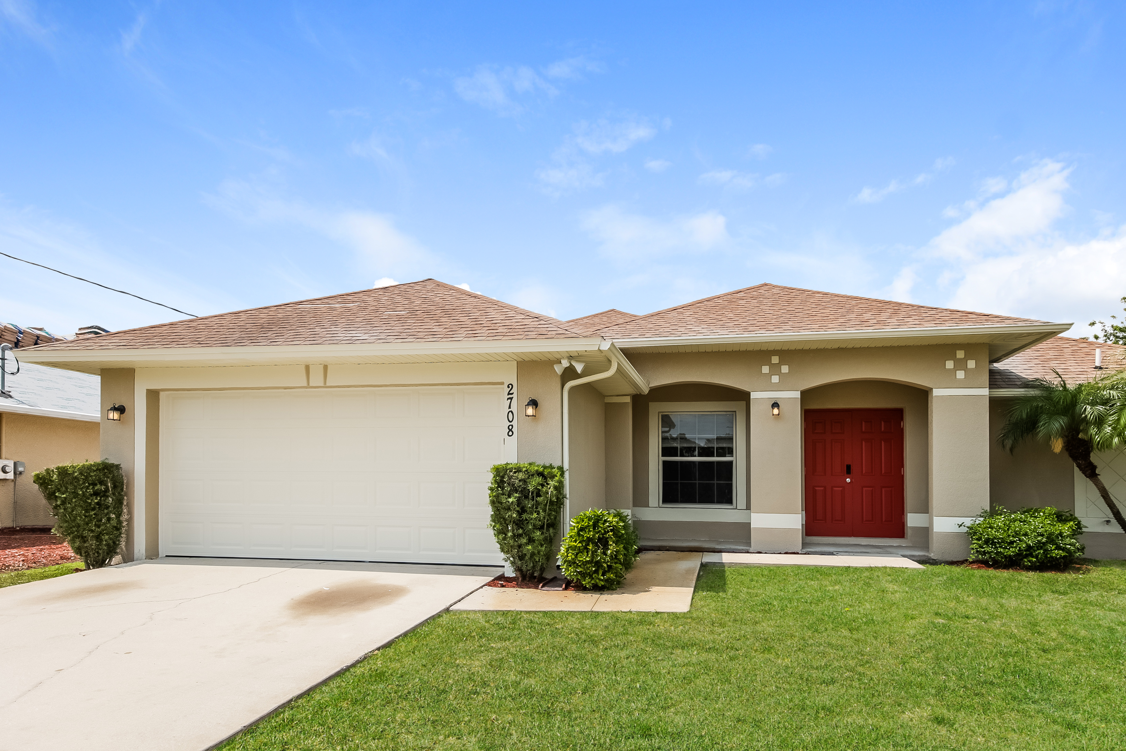 2708 27th St SW Lehigh Acres, FL 33976